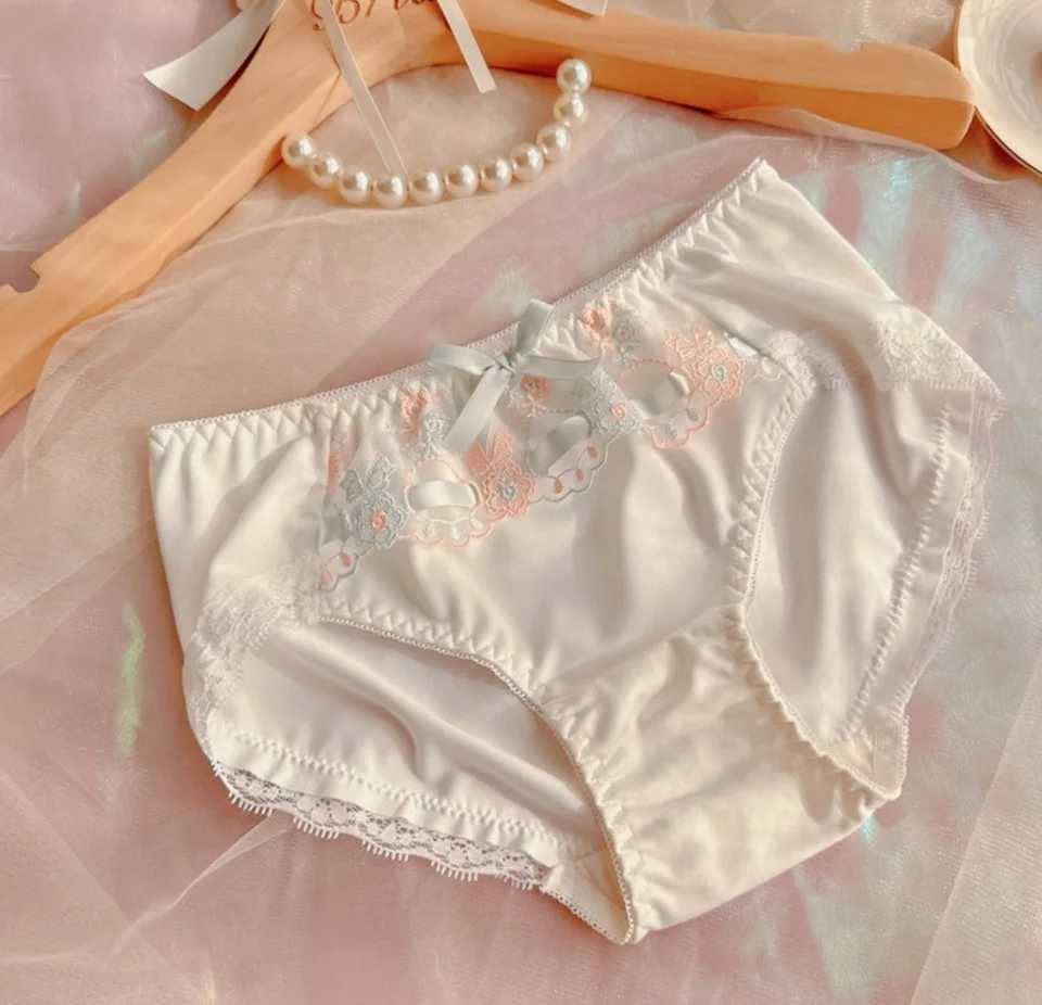 My Melody Push Up Brassiere Sweet Girl Bra Set Embroidered EBS-01