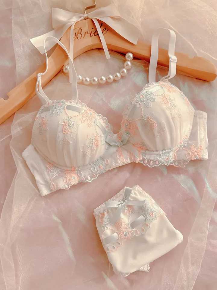 My Melody Push Up Brassiere Sweet Girl Bra Set Embroidered EBS-01